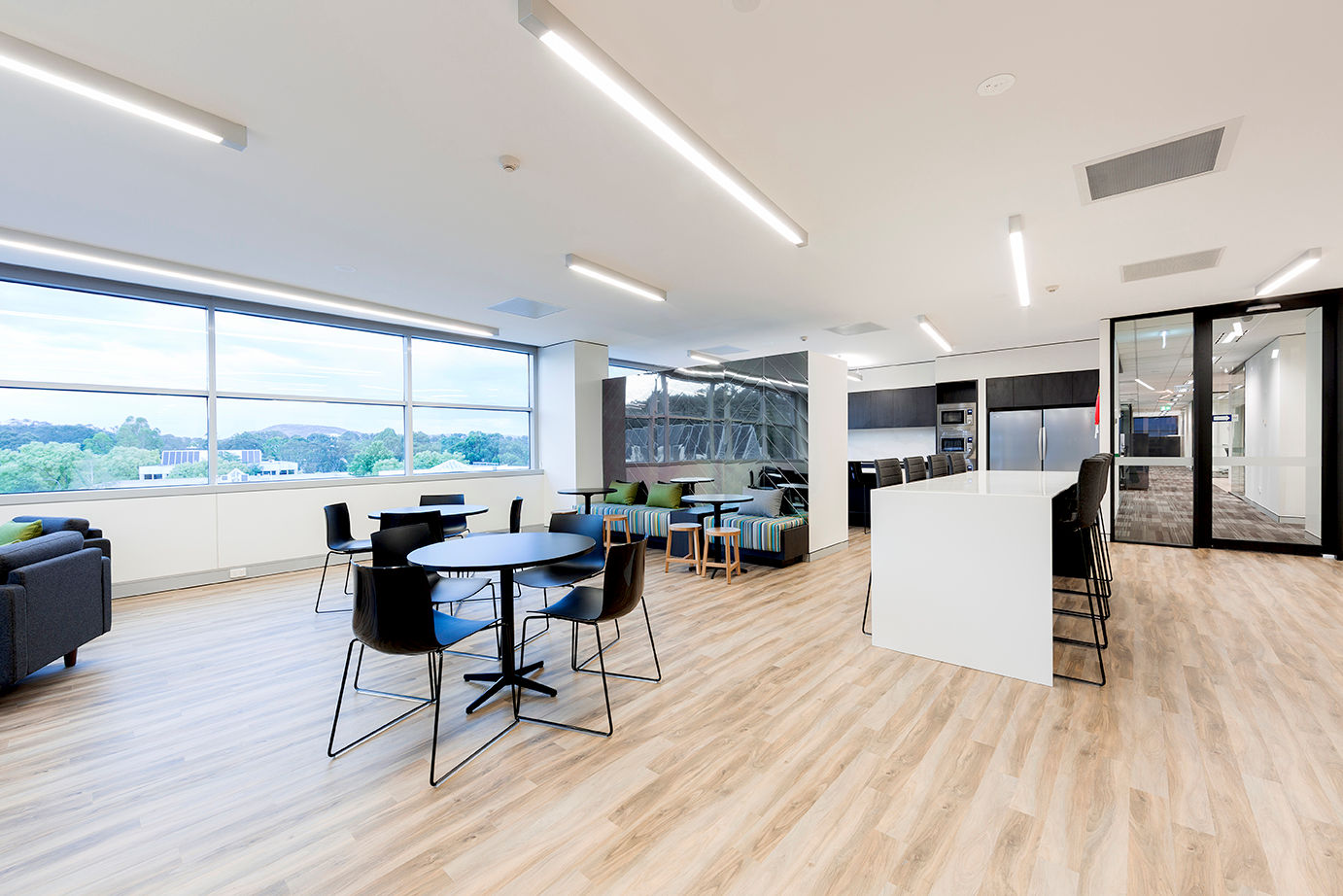 创意家具 - 桌几|餐桌|办公家具|设计师家具|Eolo 洽谈桌/餐桌